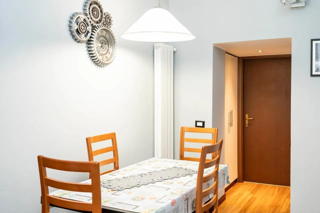 Casemi - Vincenzo 12 In Center Apartment Milan 0*,